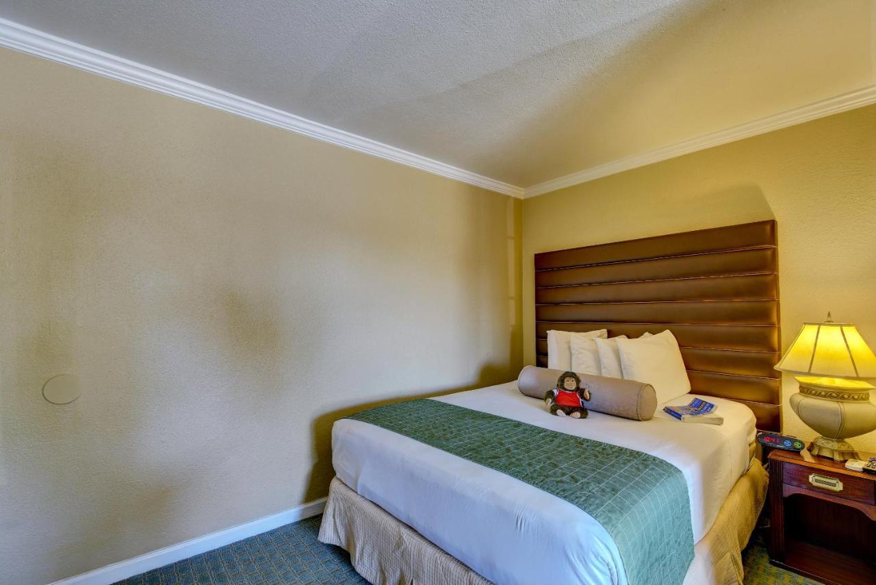 Traveler'S Inn Williams, Ca Modern Renovated Hotel Exterior photo